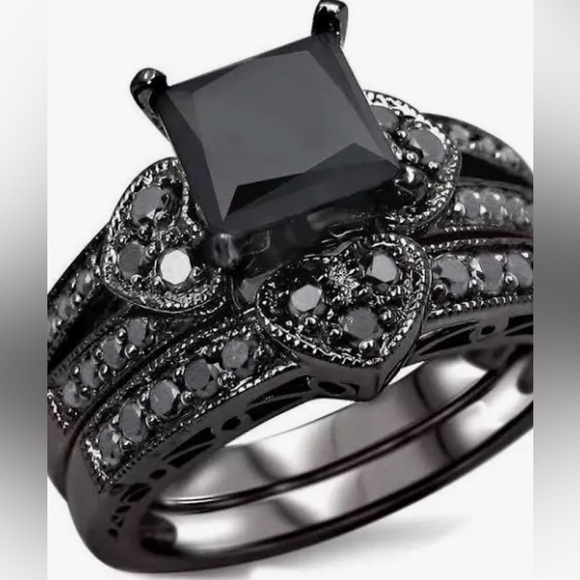 Gothic style bridal set! 🖤 - Picture 1 of 5